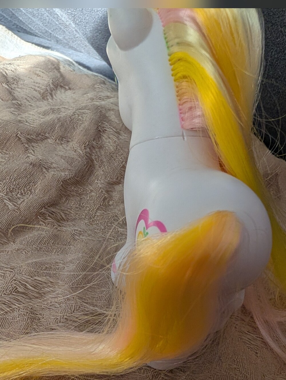 Vintage My Little Pony G3 Golden Delicious White 2005 Hasbro MLP - Picture 5 of 7